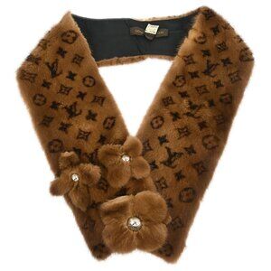 Louis Vuitton Monogram Mink Flower Echarpe Shawl Stole M74259 186902